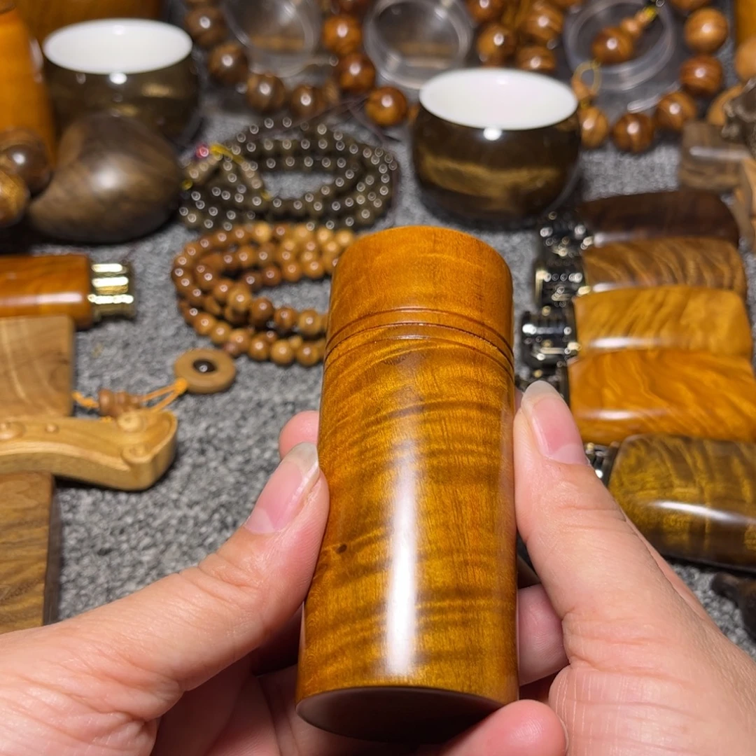 金丝楠牙签罐小叶