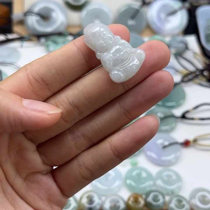 翡翠未镶嵌颈饰天然翡翠Ａ货