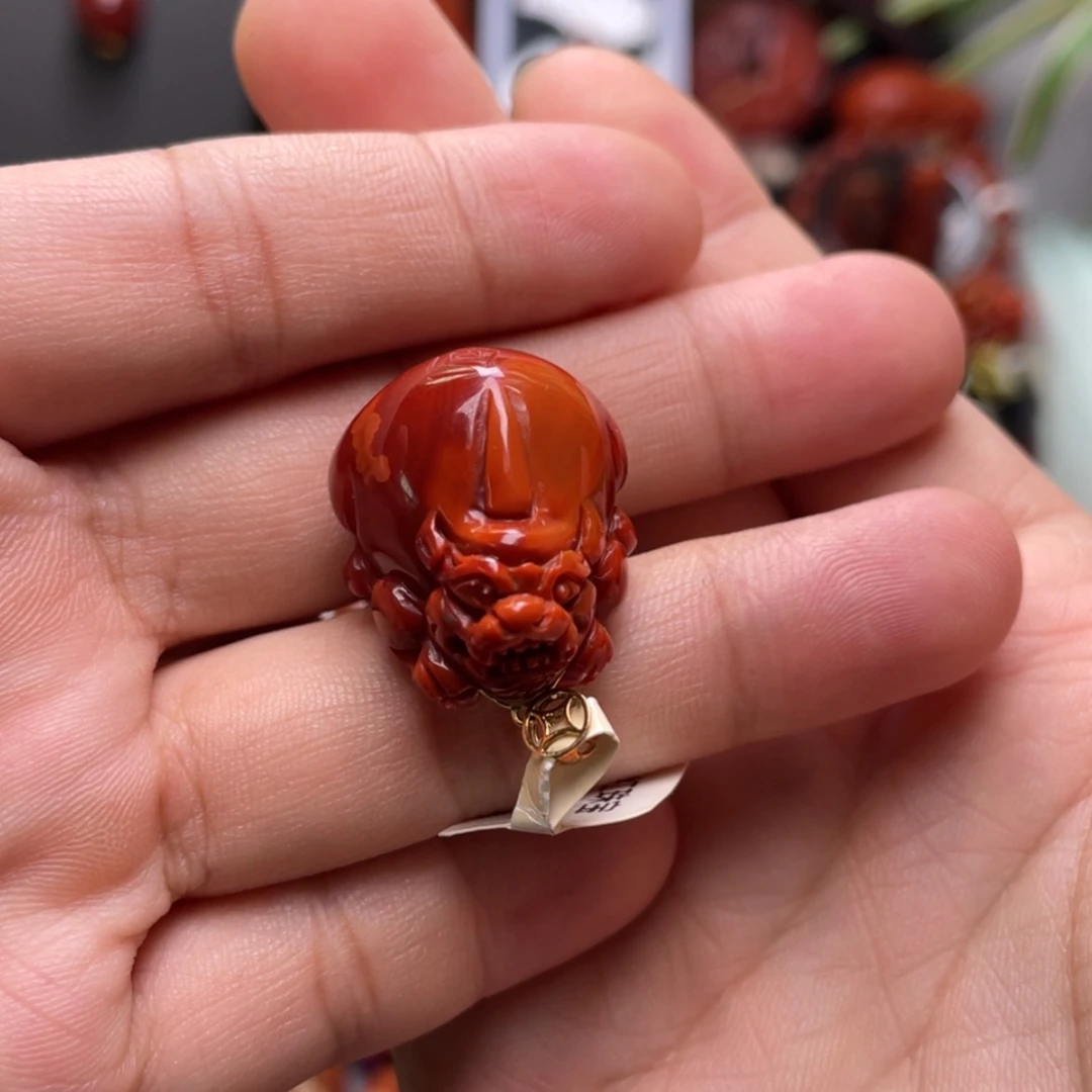 【闪购商品】18K金镶嵌貔貅吊坠南红玛瑙