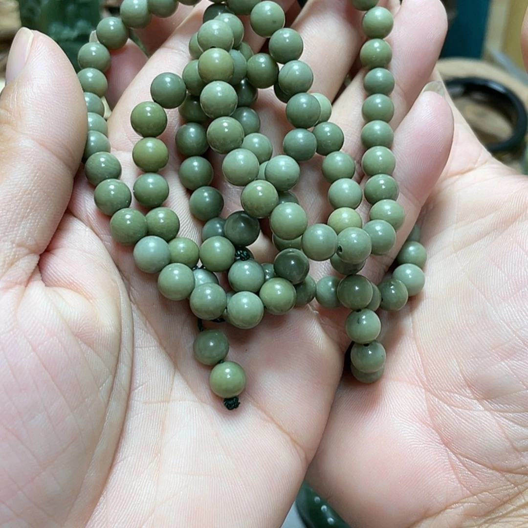 【闪购商品】未镶嵌岫岩老玉（透闪石质玉）挂件觉*