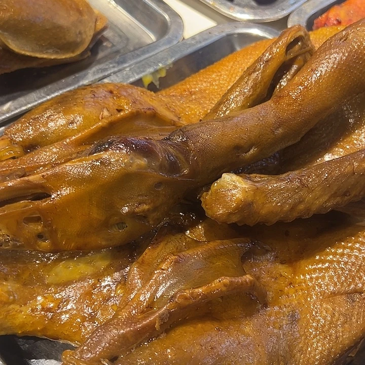 凌***晨中国大陆代购酱鸭