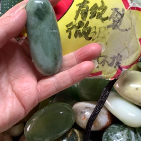 蛇纹石玉未镶嵌手把件