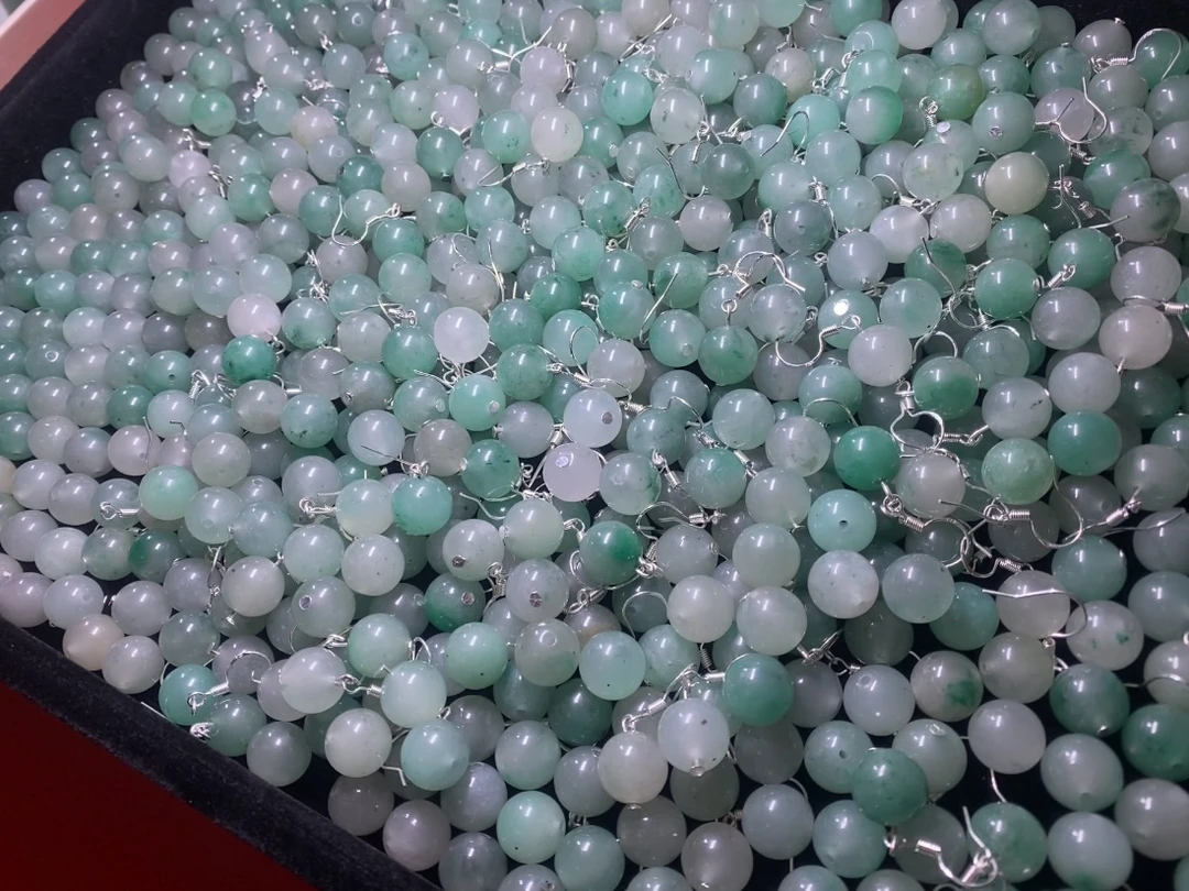 天然非洲翠石英质玉单珠12mm【多样性发货拍一发一】