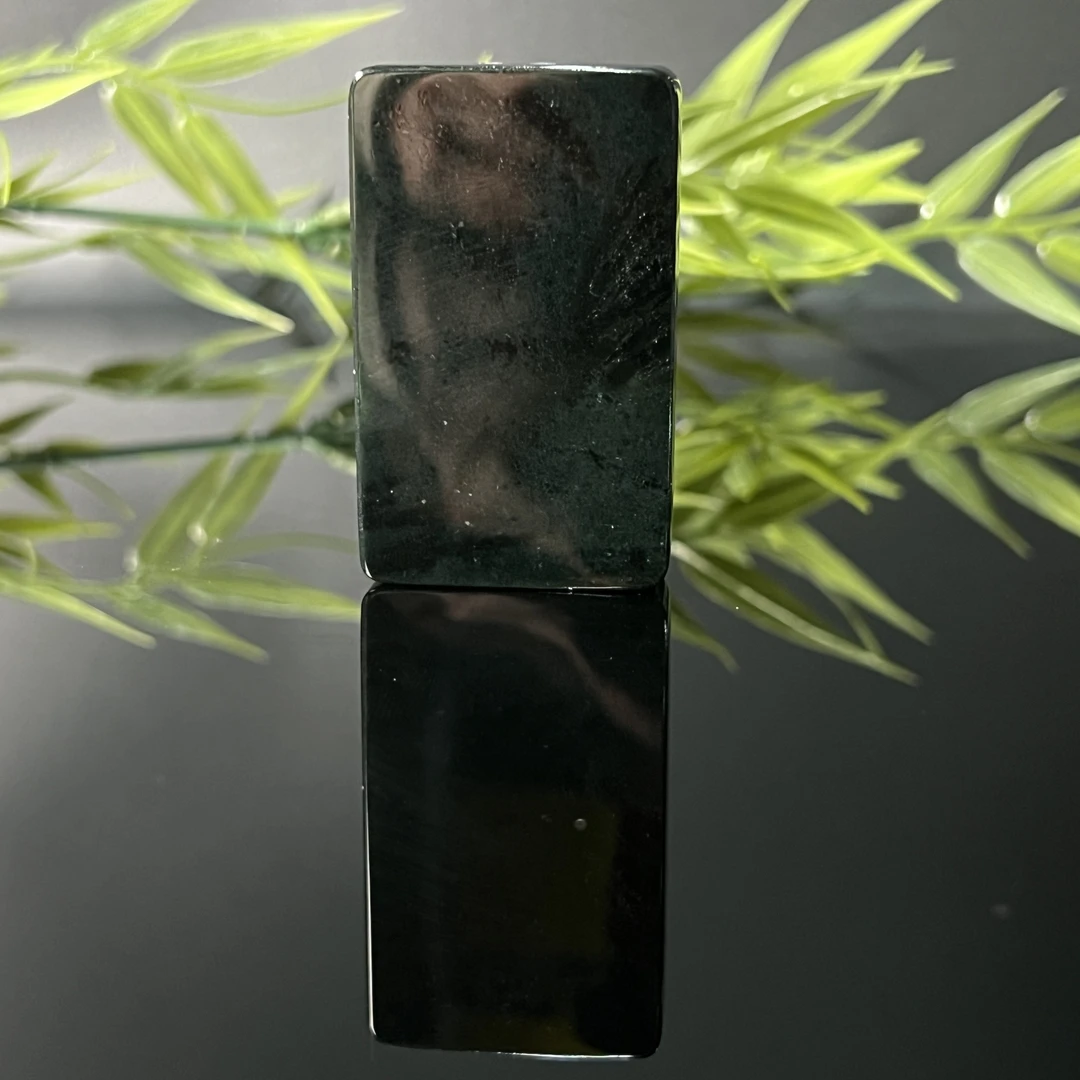 1123GC66170和田玉挂件