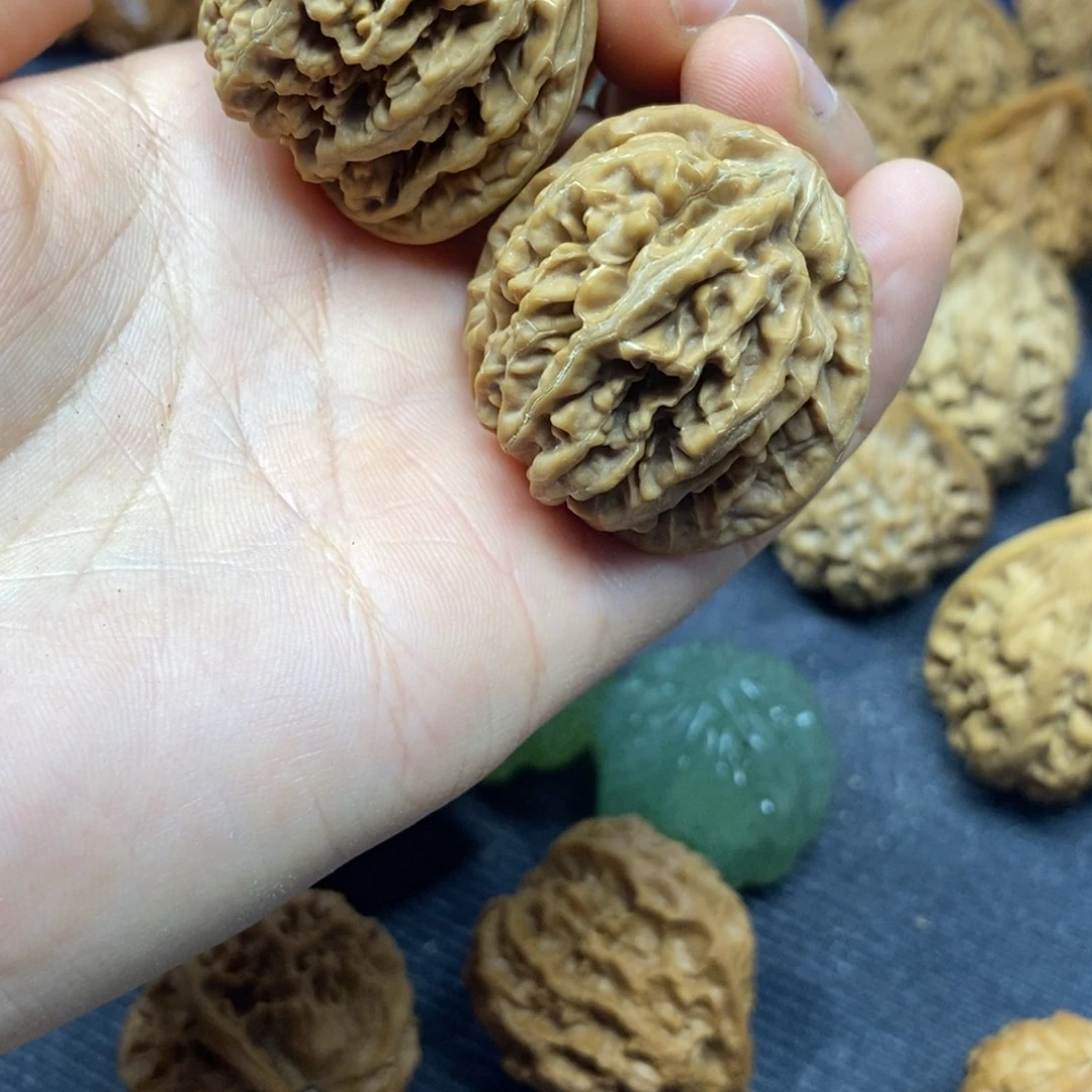 泡***弟文玩核桃吊坠状元冠36有修