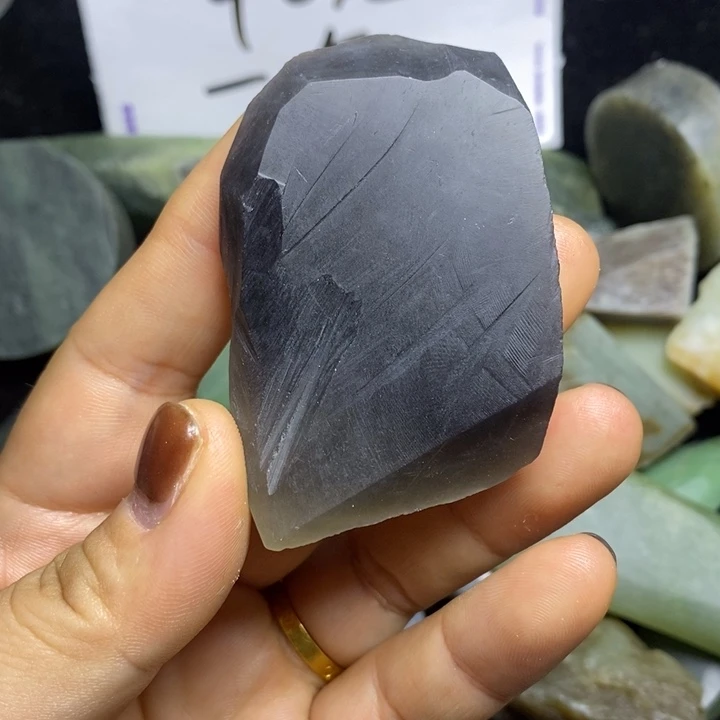 和田玉（糖玉）未镶嵌挂件