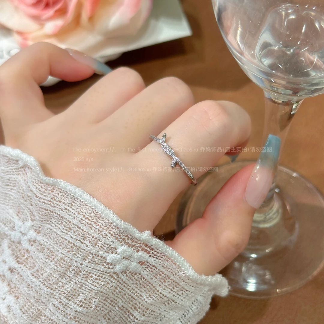 铜合金合成锆石戒指 C387 交叉扭结微镶细圈戒指冷淡精致开口指环