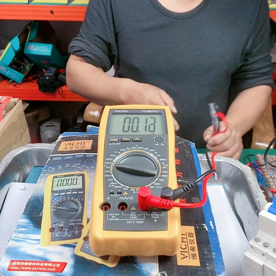 库存VC9807万用表坏的不退不换