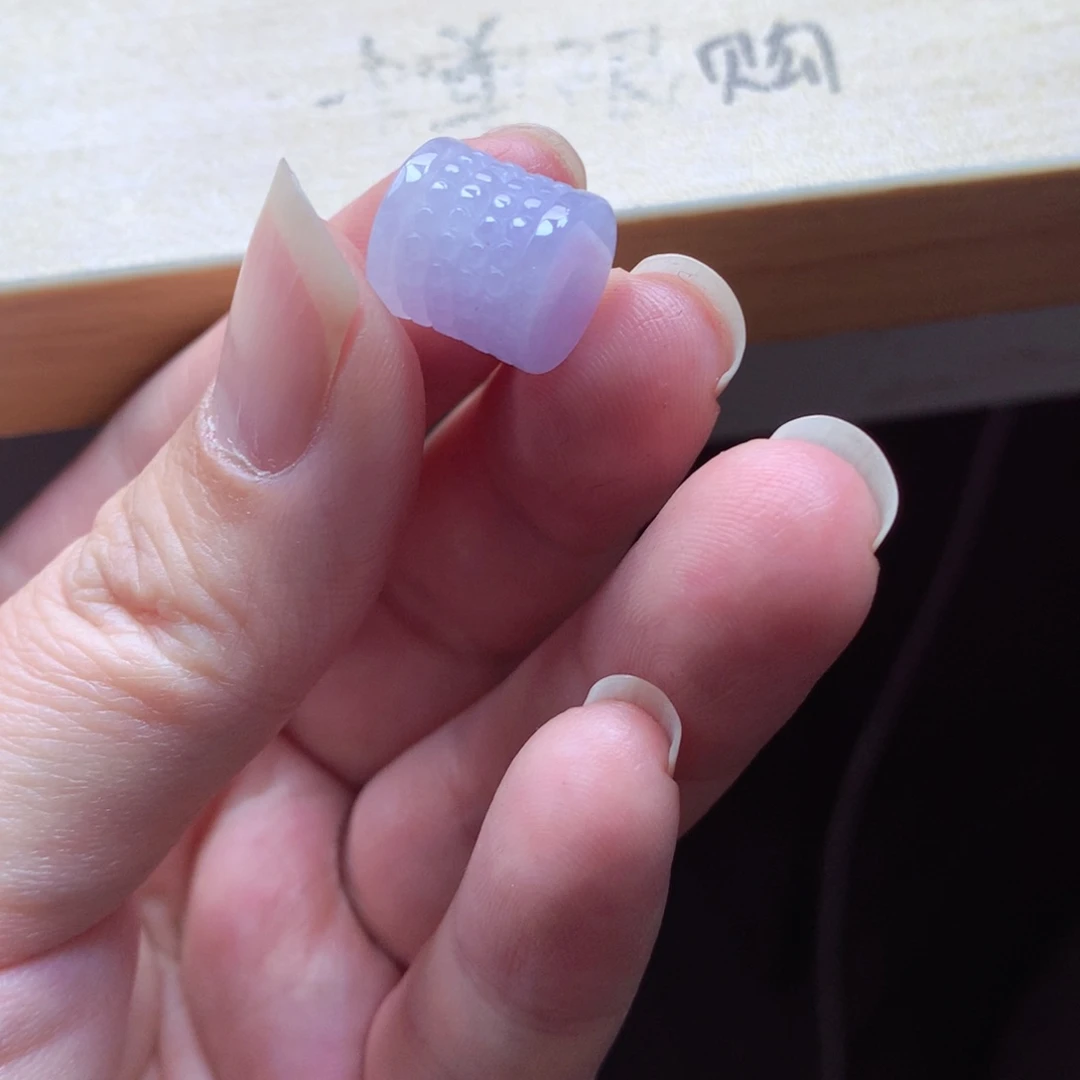 翡翠颈饰未镶嵌吊坠