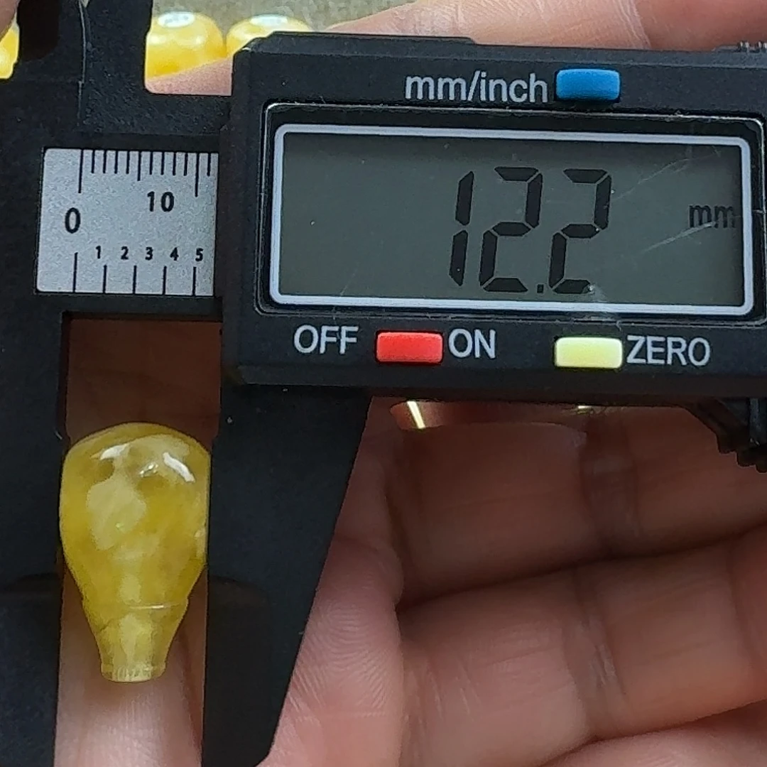 蜜蜡未镶嵌裸石33杂
