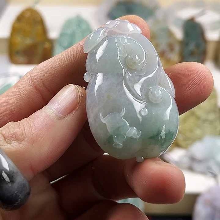 定制翡翠未镶嵌翡翠