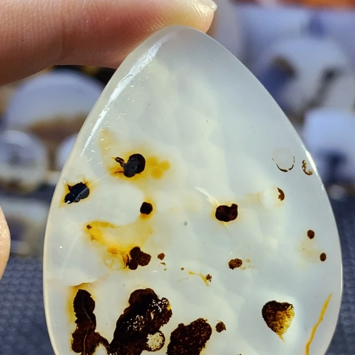 玛瑙/玉髓未镶嵌珠宝半成品