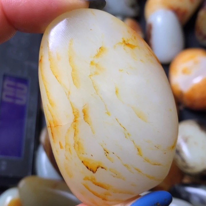 和田玉未镶嵌珠宝奇石