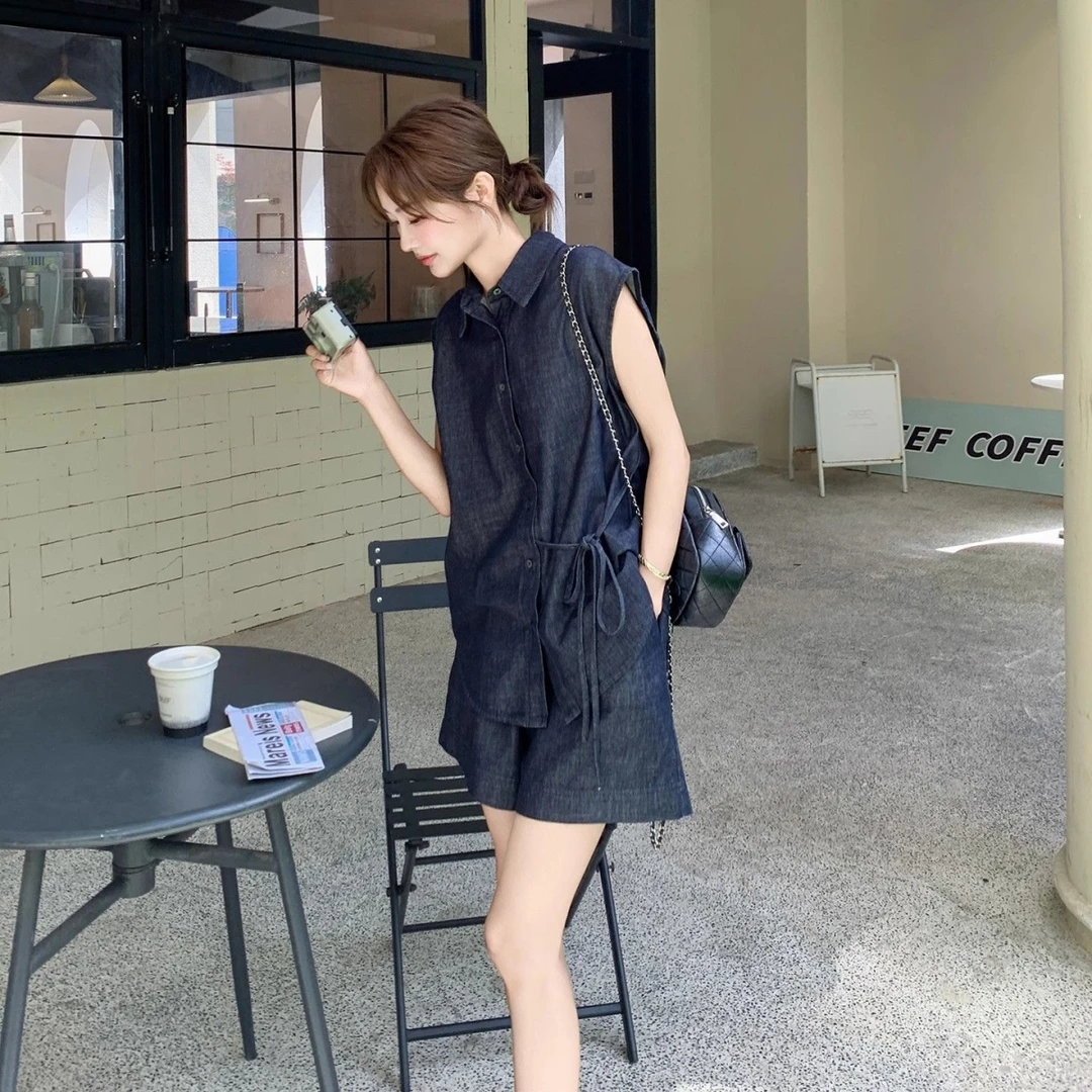 韩版休闲设计感牛仔套装女2025夏新款时髦洋气无袖衬衫短裤两件套