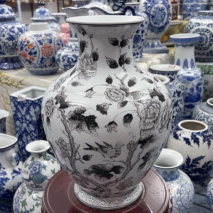 摆件青花瓷居家摆件，花瓶