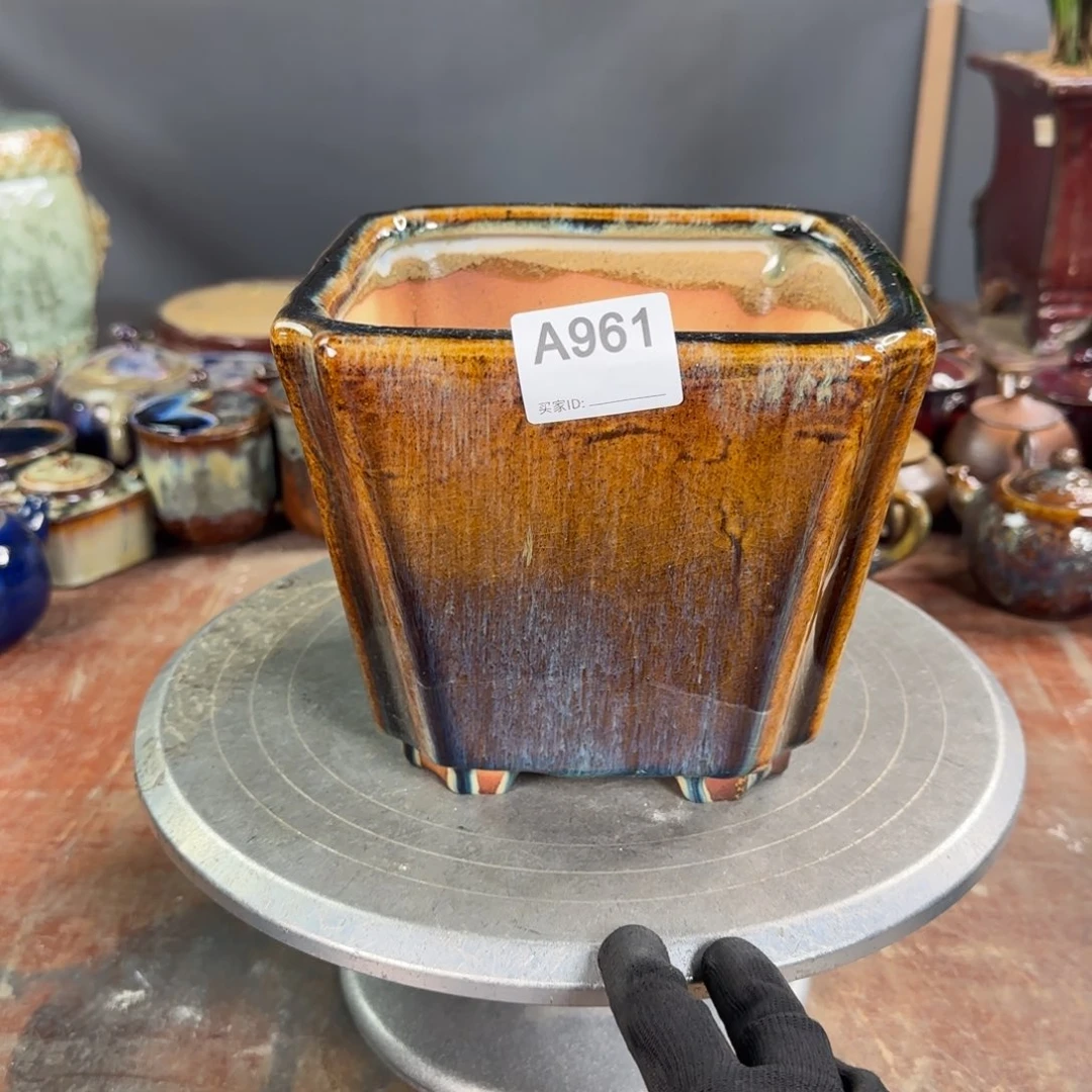 紫砂花盆大*兔961