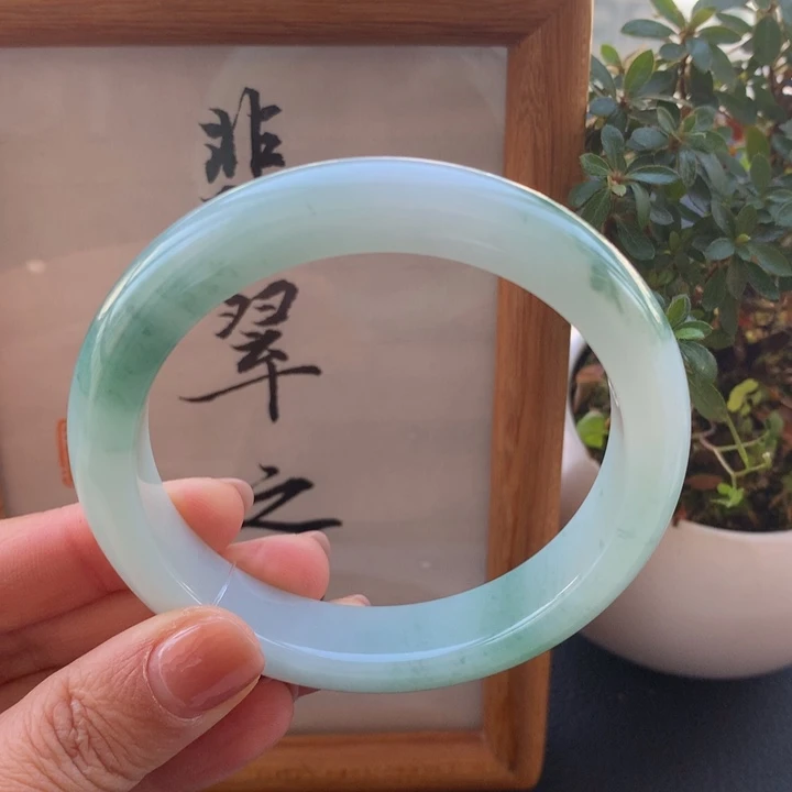 翡翠手镯未镶嵌翡翠手镯60