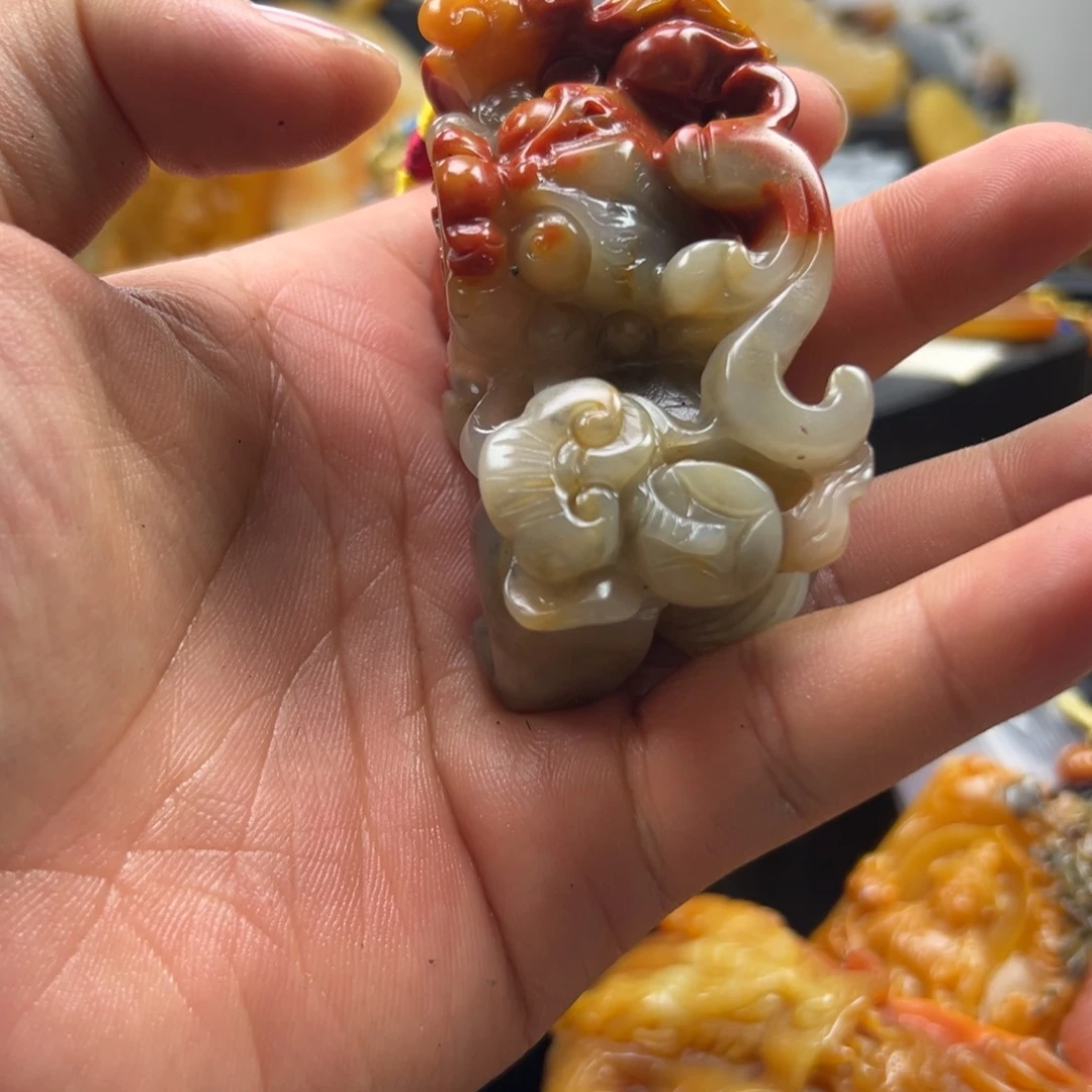 石英质玉（黄龙玉）未镶嵌黄龙玉