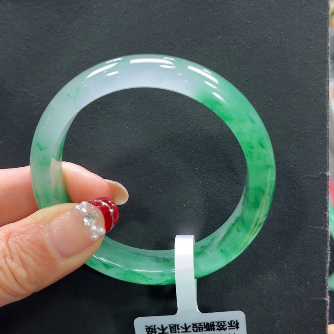 石英质玉手镯未镶嵌大***～➕小玥52