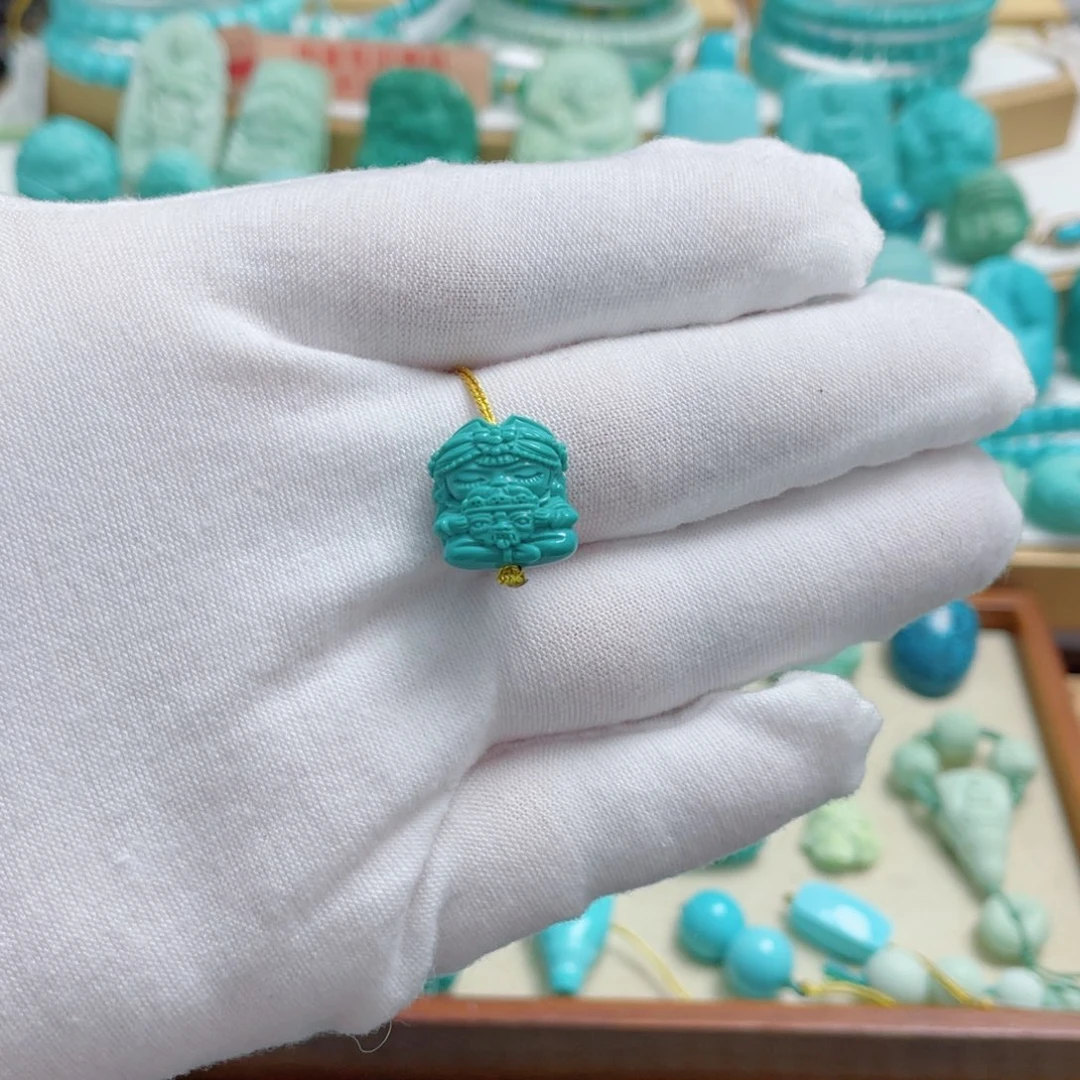 绿松石未镶嵌珠宝奇石