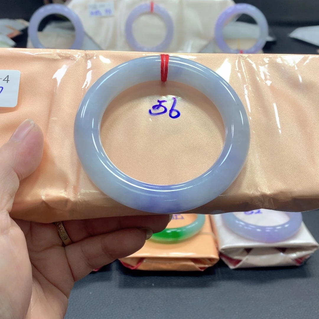翡翠未镶嵌手镯56圈口