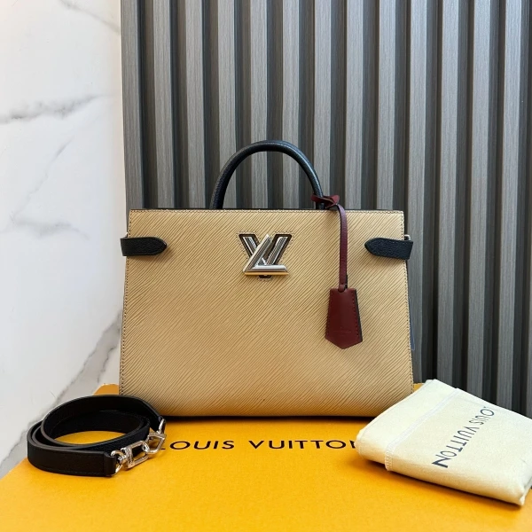 95新/路易威登/包包/市场价99999/250510FZ0040