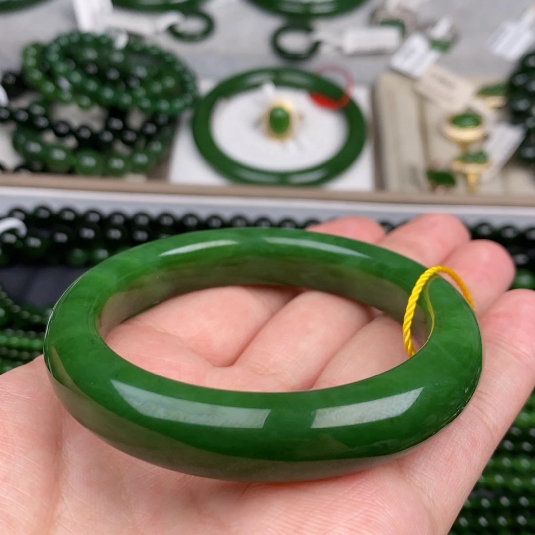 未镶嵌手镯和田玉（碧玉）?*子