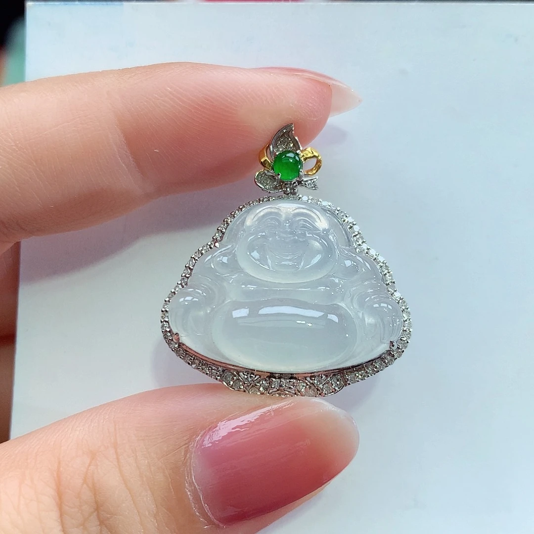 翡翠18K金镶嵌颈饰佛