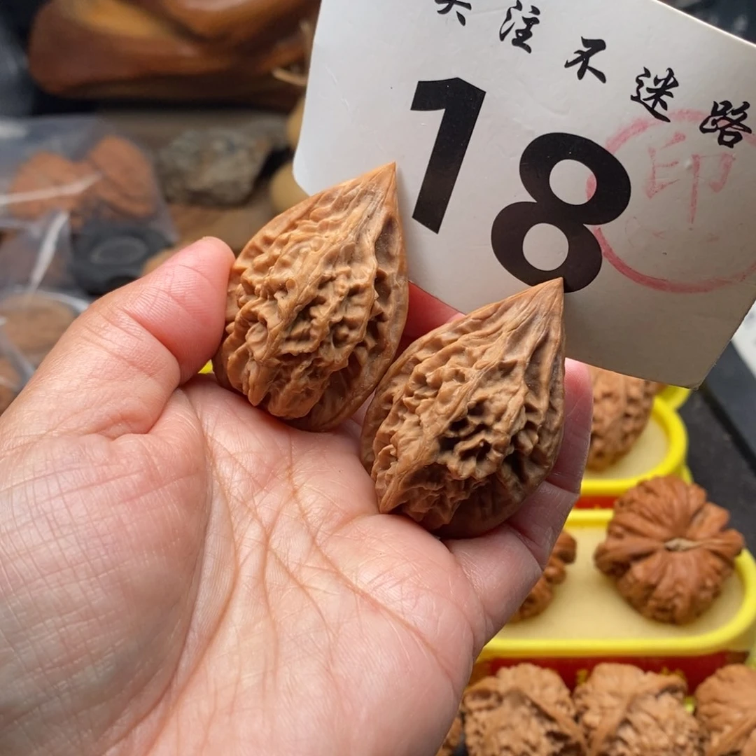 把件文玩核桃红缨枪