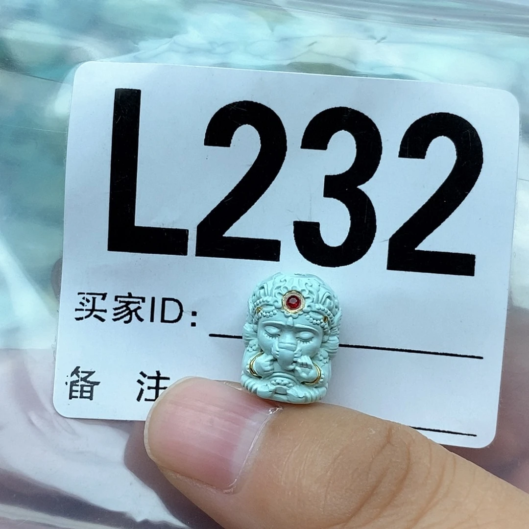 绿松石配饰未镶嵌艺*