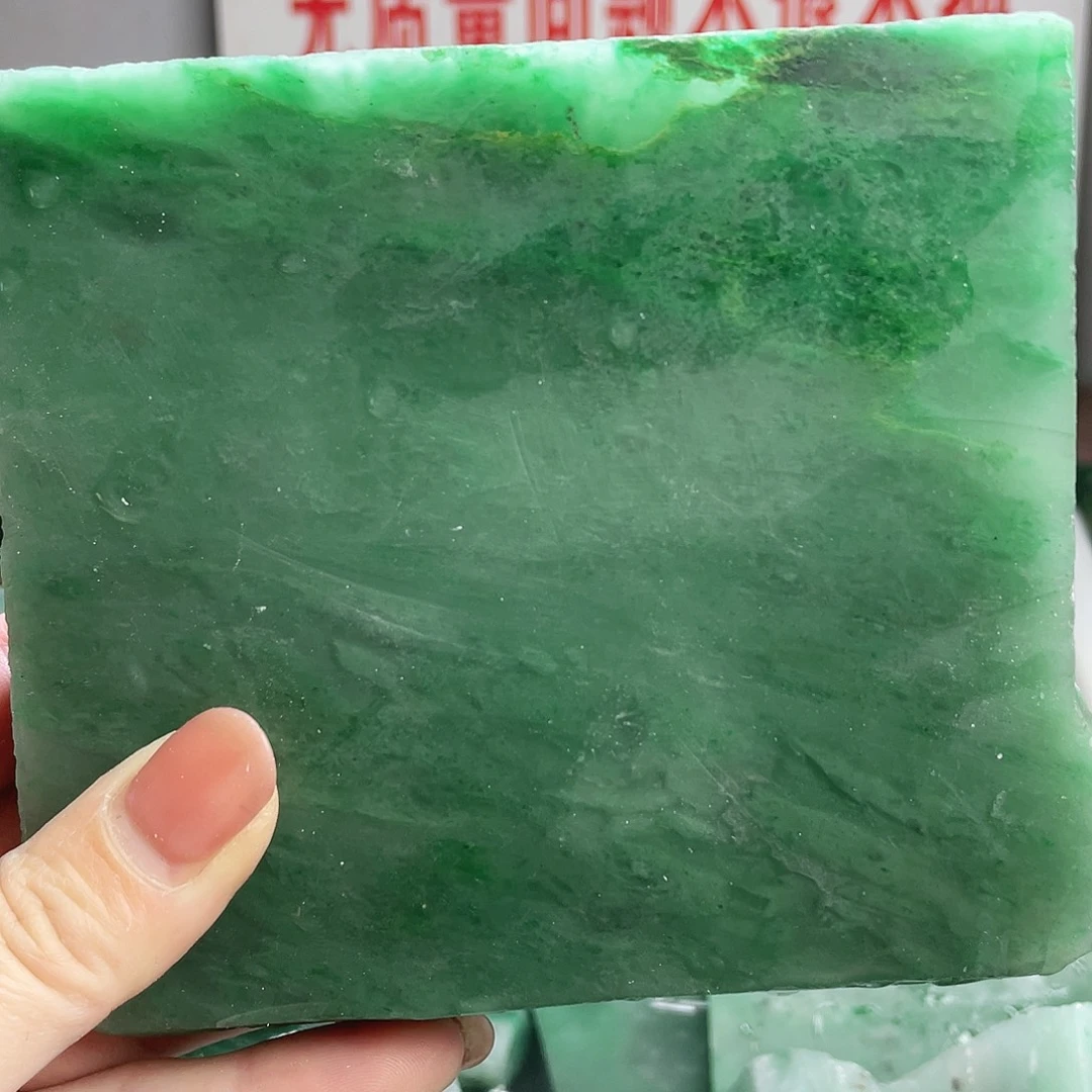 低***事定制石英质玉（非洲翠）