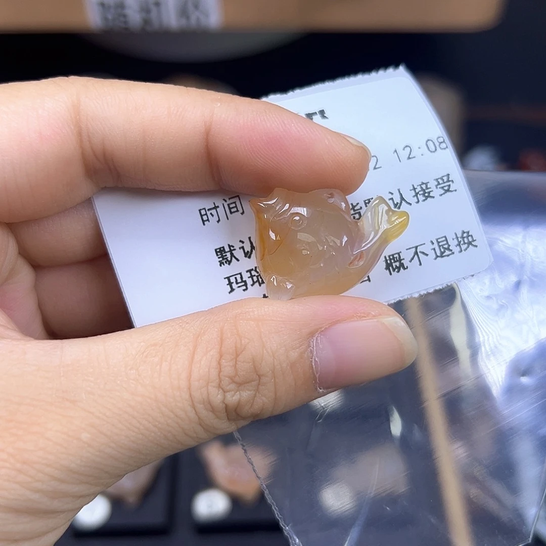 小****石英质玉未镶嵌颈饰