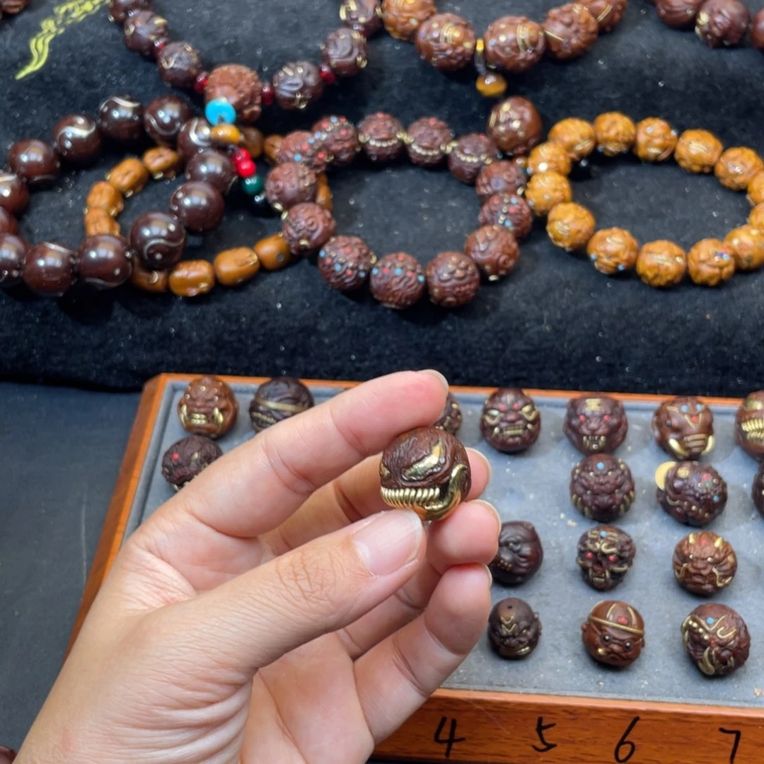 南***、吊坠紫金鼠20毒液