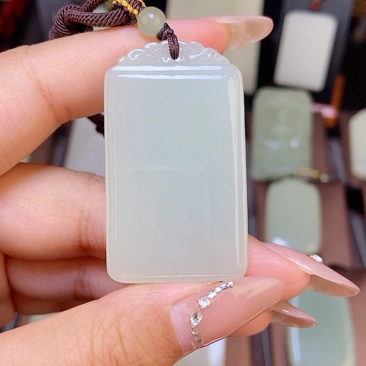 【闪购商品】颈饰未镶嵌和田玉