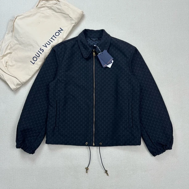 未使用 LouisVuitton/路易威登 新款满印logo夹克/50码/WL1778