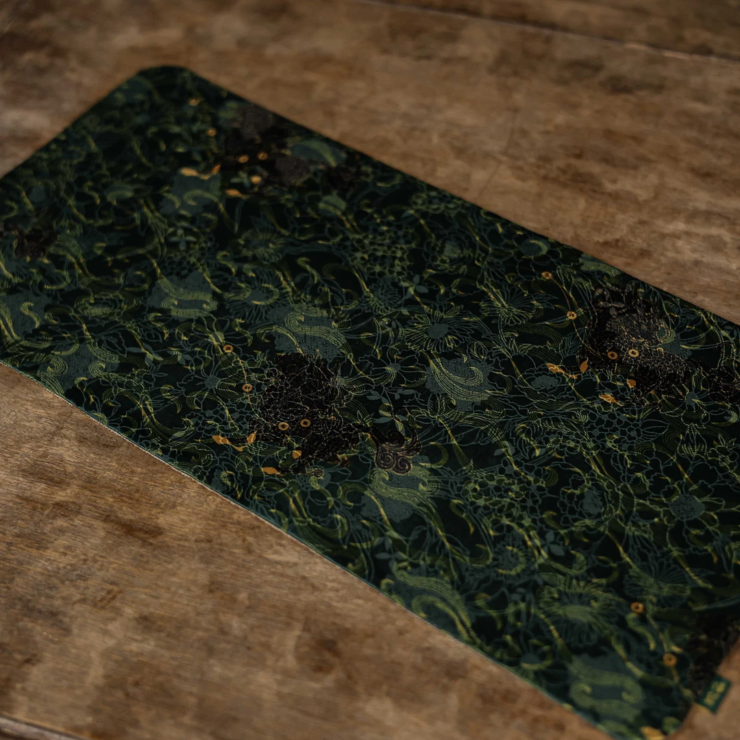 【静姐小院】<麒麟纳财>绿色香云纱茶席50*24（慢蓝S0998）