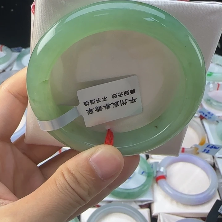 未镶嵌手镯翡翠翡翠手镯