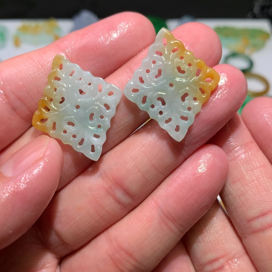 未镶嵌定制翡翠耳饰