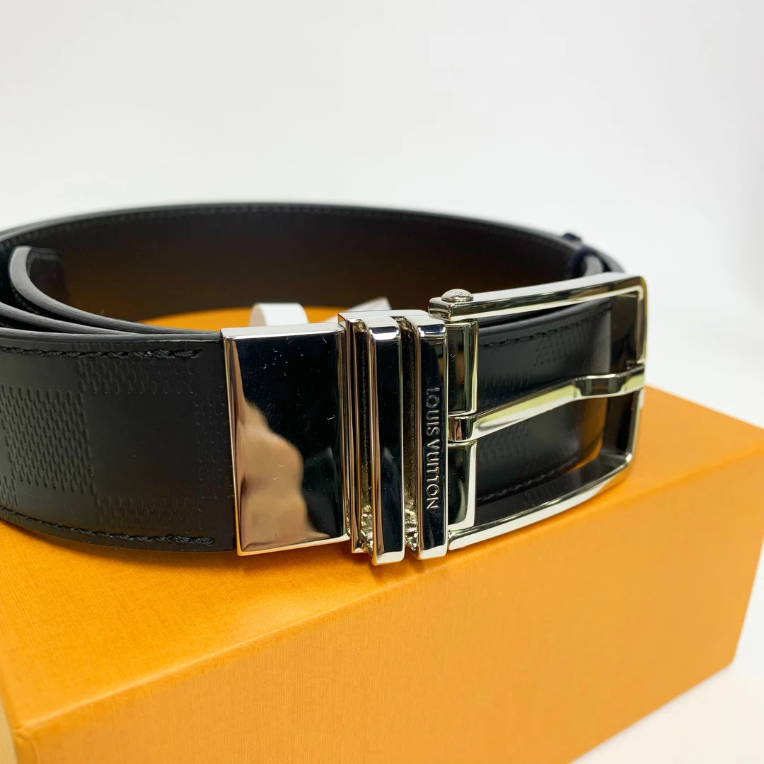 未使用 LouisVuitton/路易威登 Lv黑色暗纹棋盘格针扣皮带