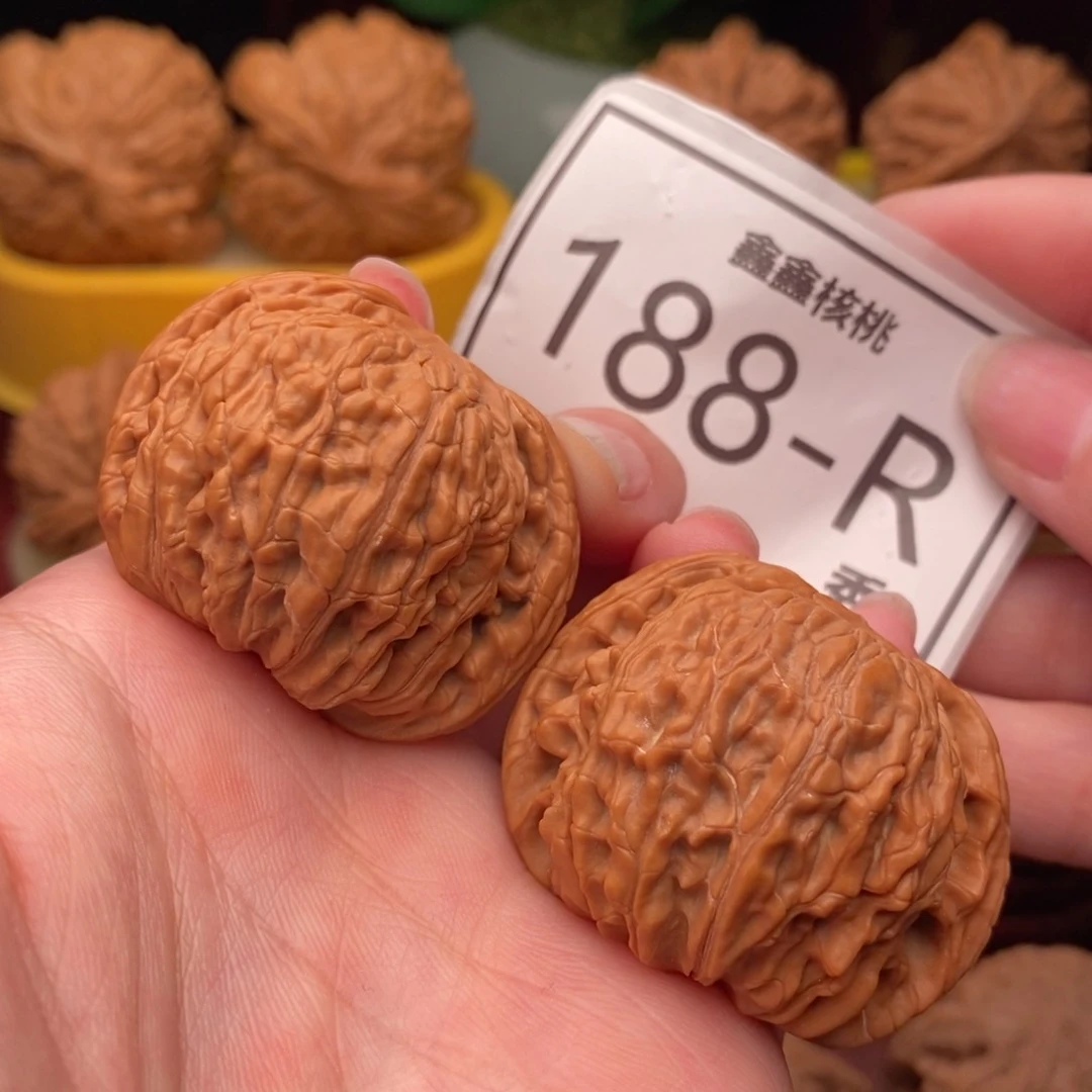 文玩核桃把件正磨40