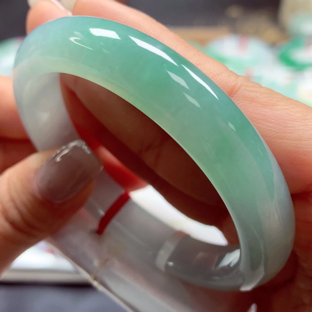 翡翠手镯未镶嵌56正60号88