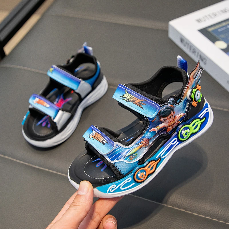 哪吒魔童男童凉鞋2025夏季新款儿童鞋中大童软底小男孩防滑沙滩鞋