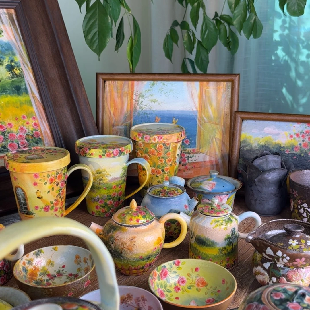 釉下五彩斑斓色彩