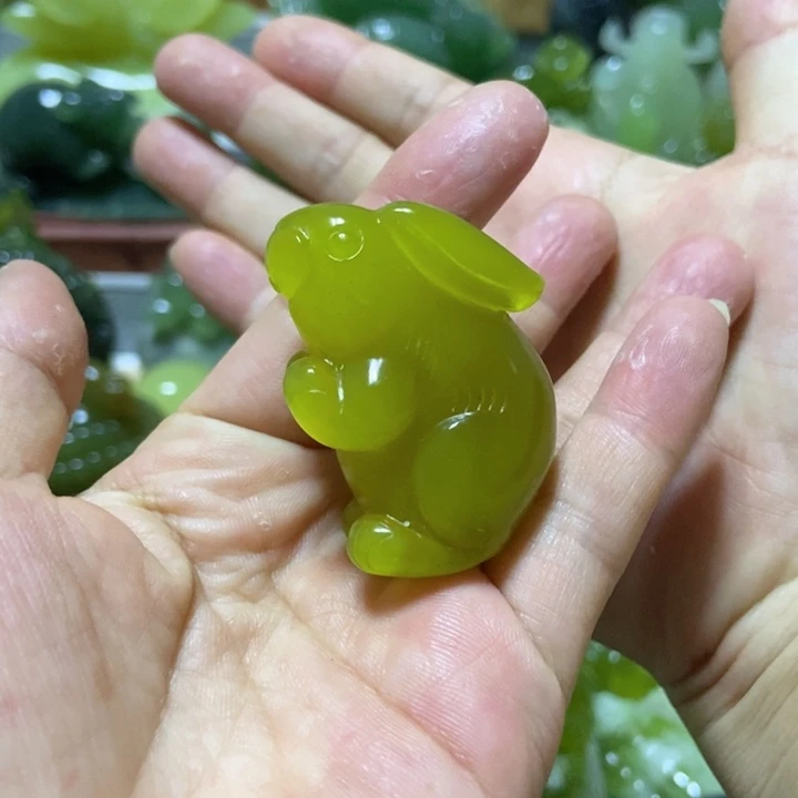 【闪购商品】蛇纹石玉未镶嵌把件