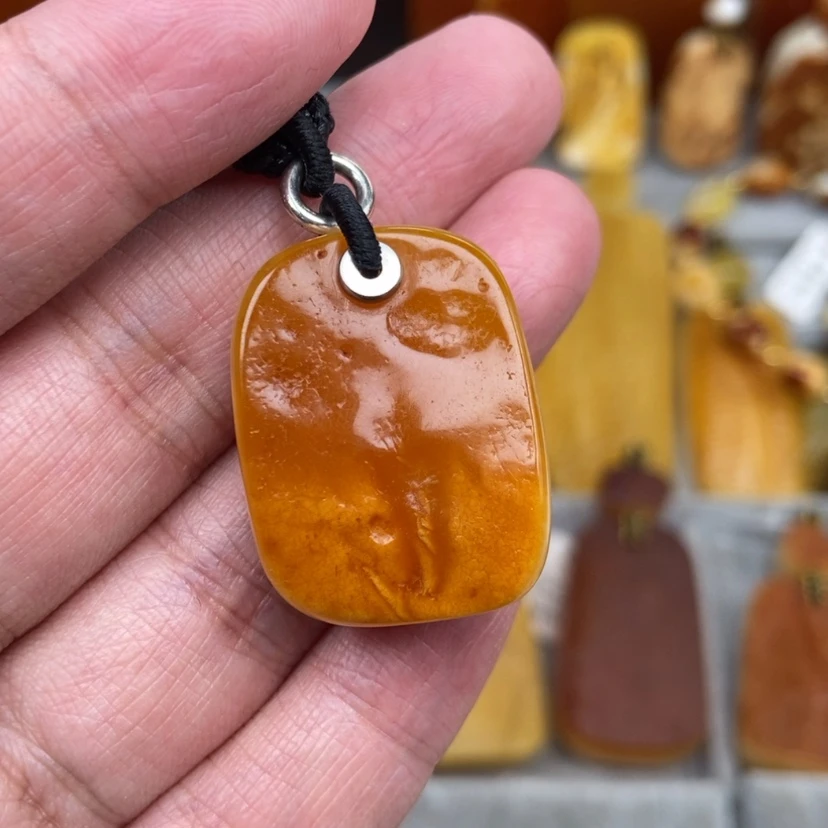 【闪购商品】未镶嵌颈饰琥珀