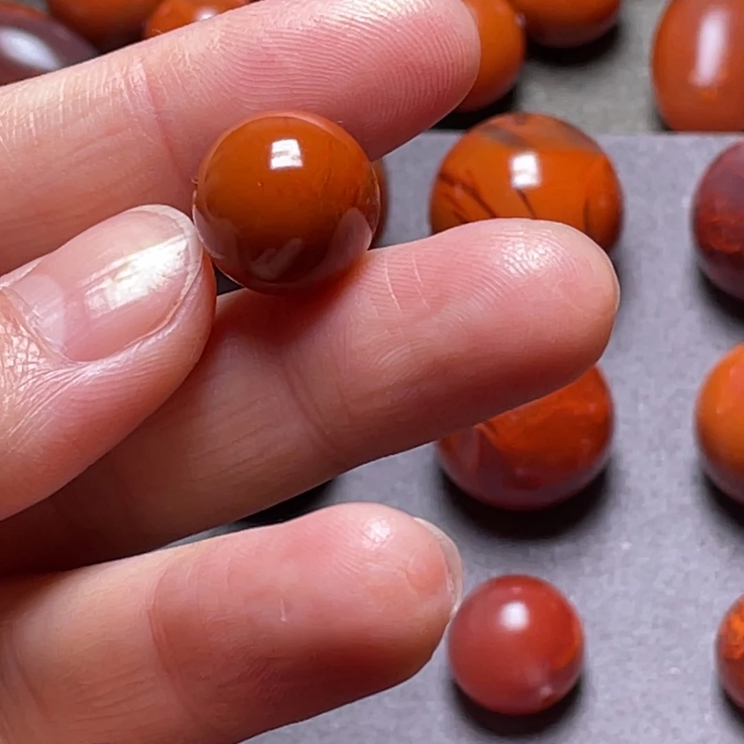 御***人南红玛瑙未镶嵌南红原矿南红珠子13.3毫米