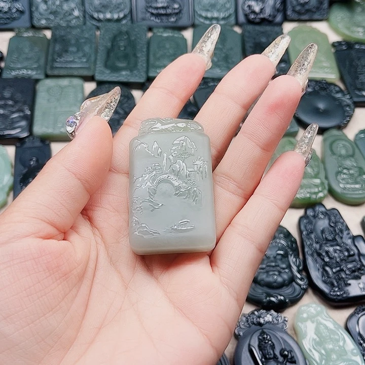 和田玉未镶嵌颈饰