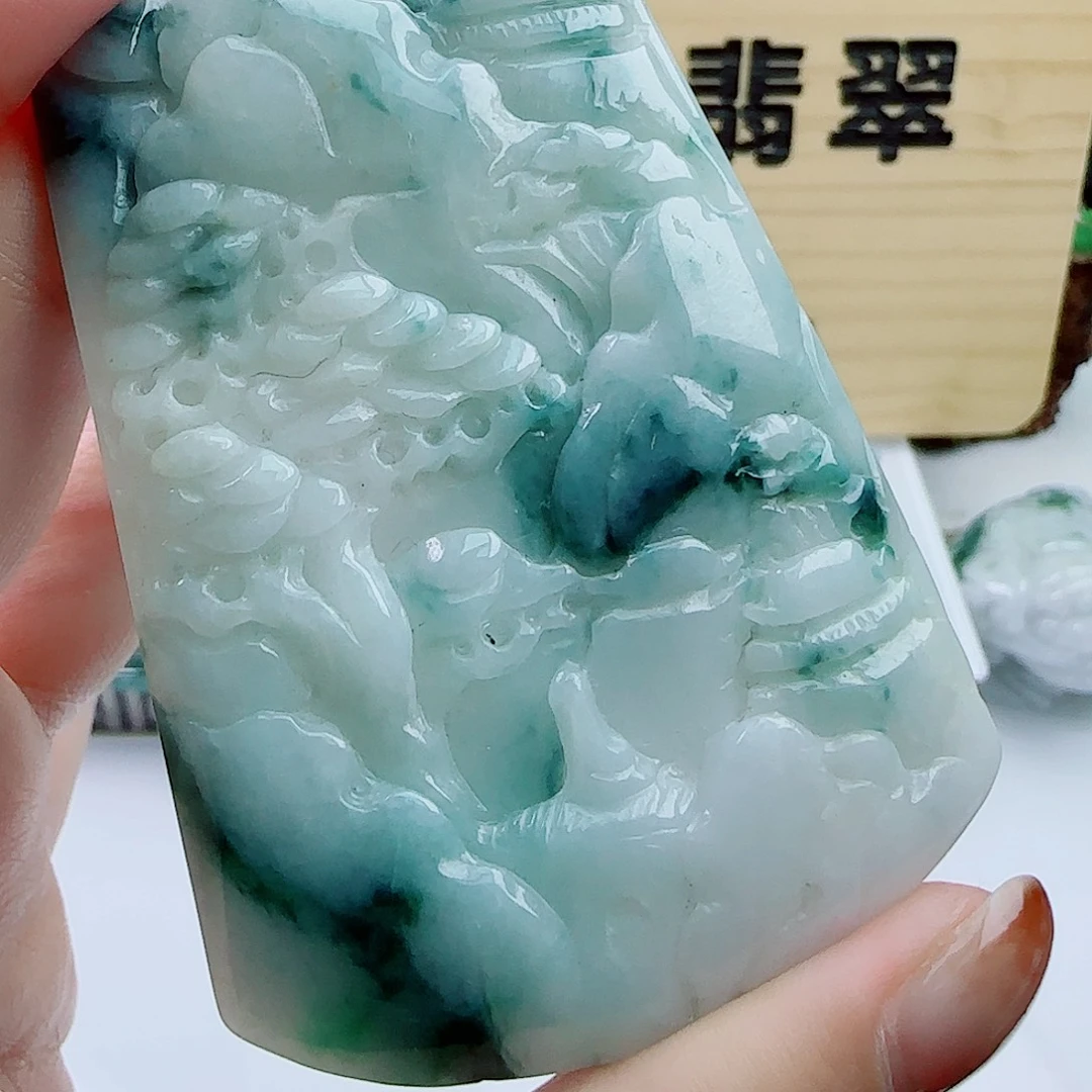 翡翠未镶嵌颈饰1111111111