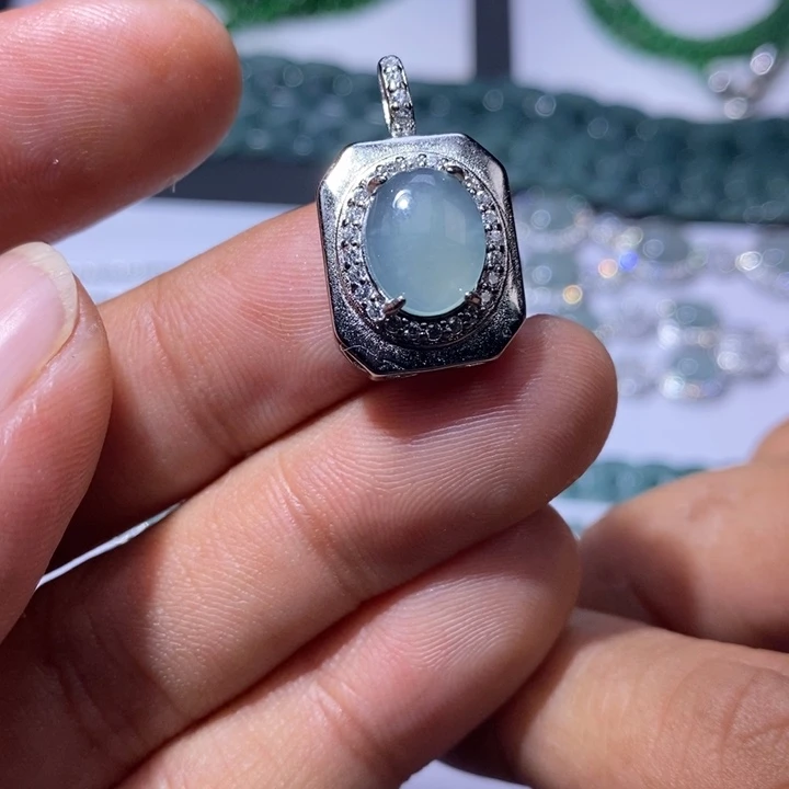 翡翠未镶嵌颈饰天然翡翠