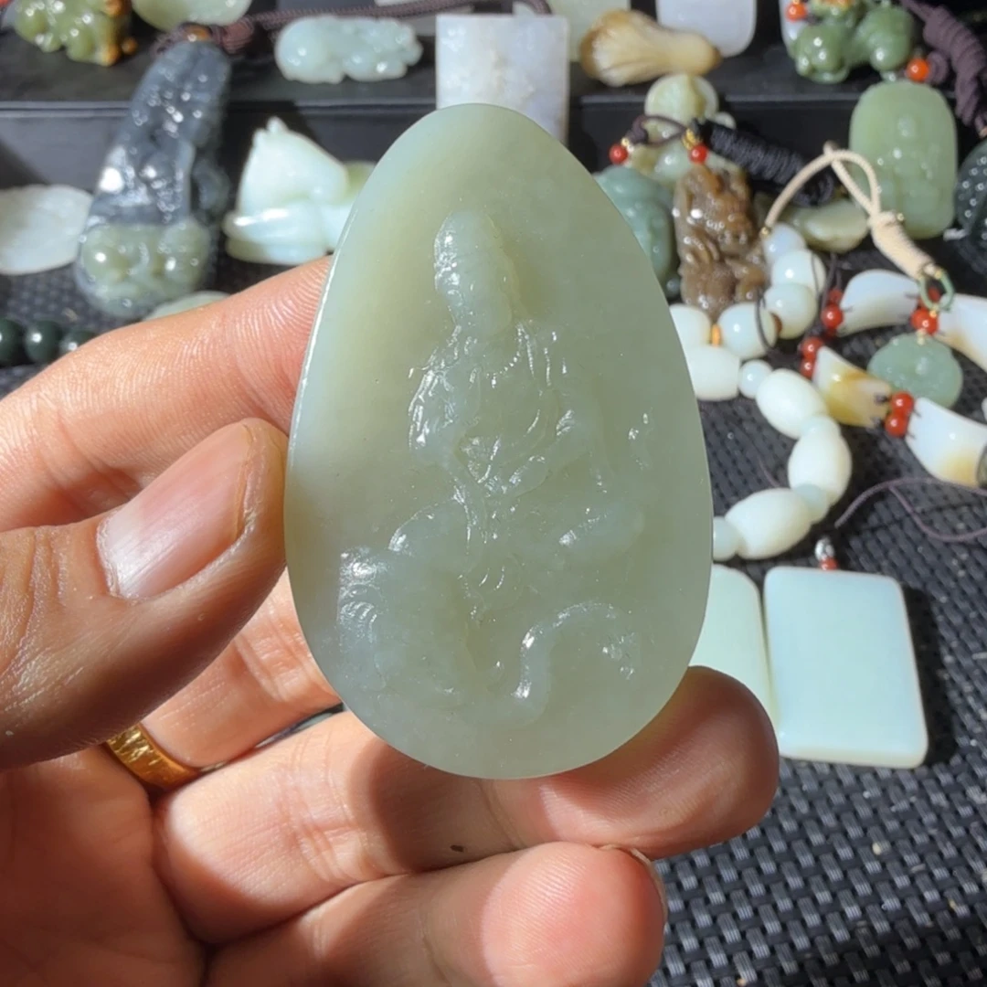 和田玉未镶嵌颈饰